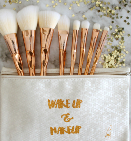 [BEAUTY]: White Rabbit Republik 8 Piece Ferrule Brushes