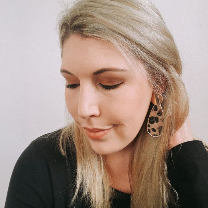 Cassidy Taylor-Memmory Reviewing Sorbet Makeup Range