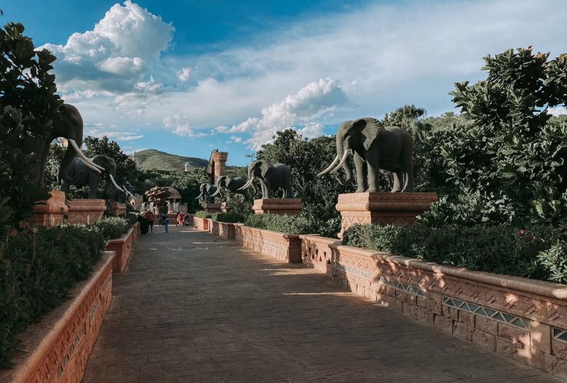 [TRAVEL]: 1 Night At SOHO - Sun City