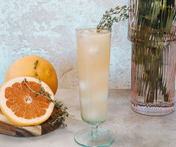 [DRINK]: Pretty in Pink Cocktail | #cocktailswithcassidy