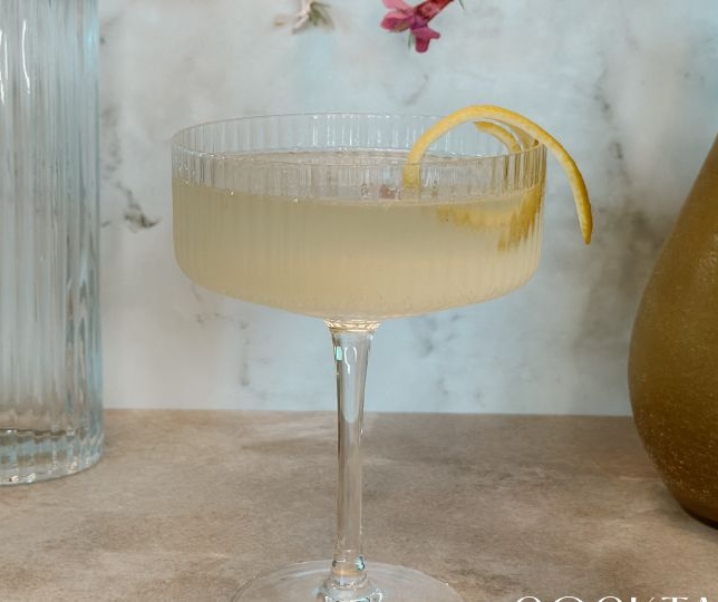 [DRINK]: French 75 Cocktail Recipe | #cocktailswithcassidy