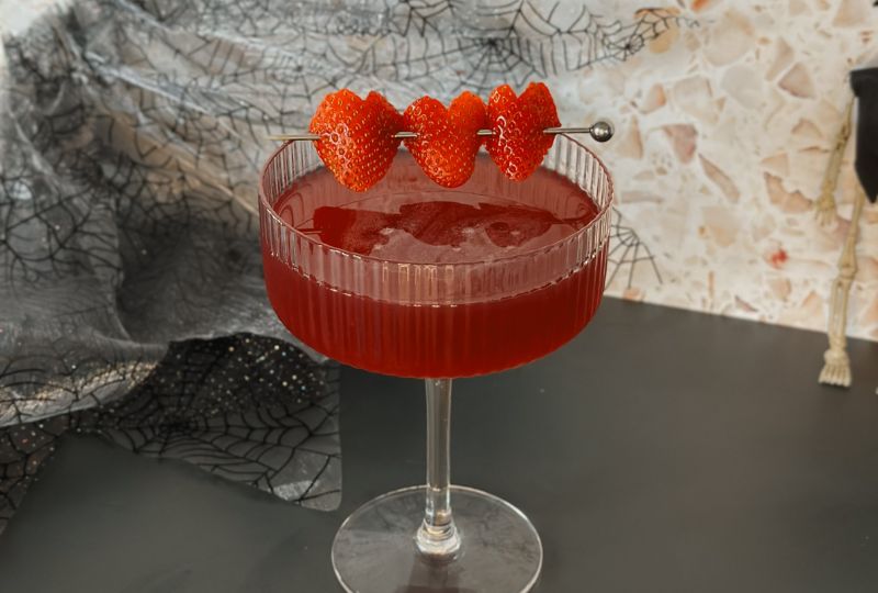 [DRINK]: Love Potion #9 | Halloween Cocktail #cocktailswithcassidy