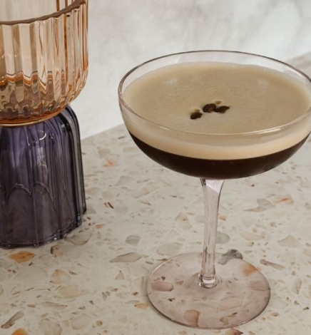 [DRINK]: How to Make a Classic Espresso Martini | Easy Espresso Martini Recipe